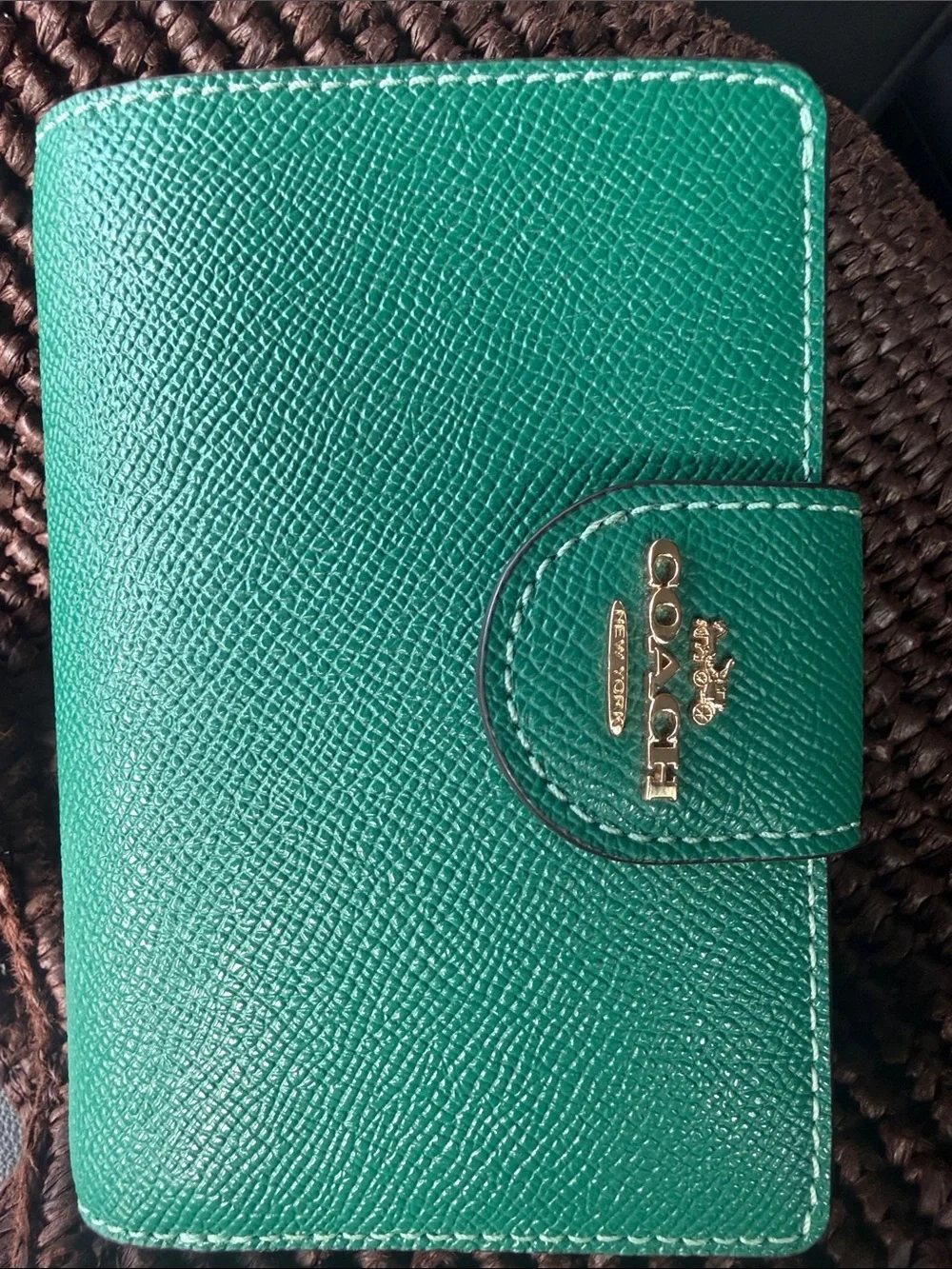 COACH  Green Textured Leather Card Wallet with Gold Logo